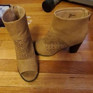 Open toe heel booties